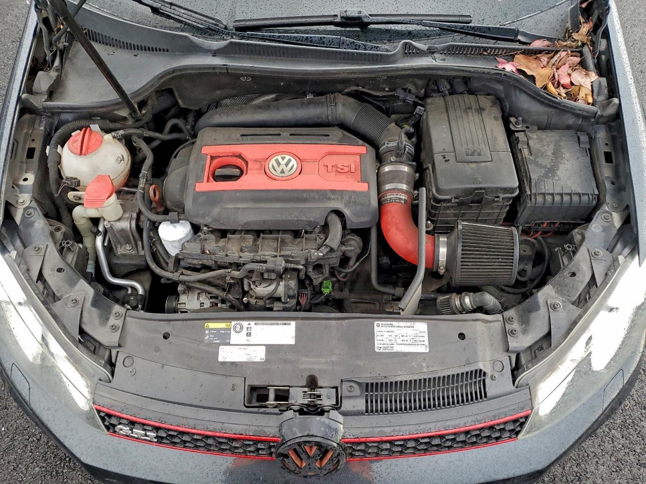 2012 VOLKSWAGEN GTI photo 11