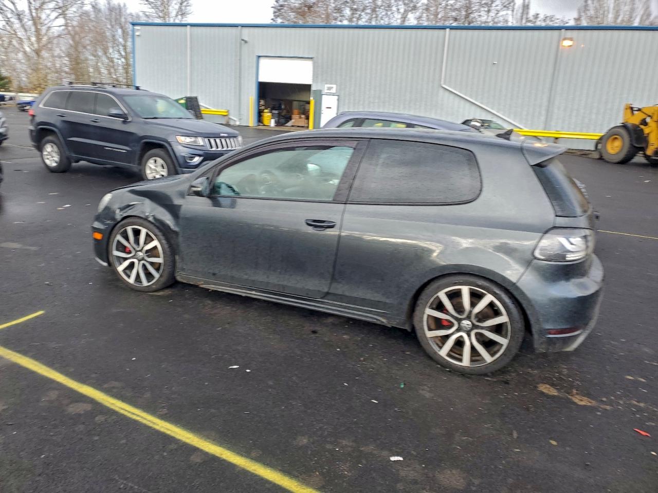 2012 VOLKSWAGEN GTI photo 2