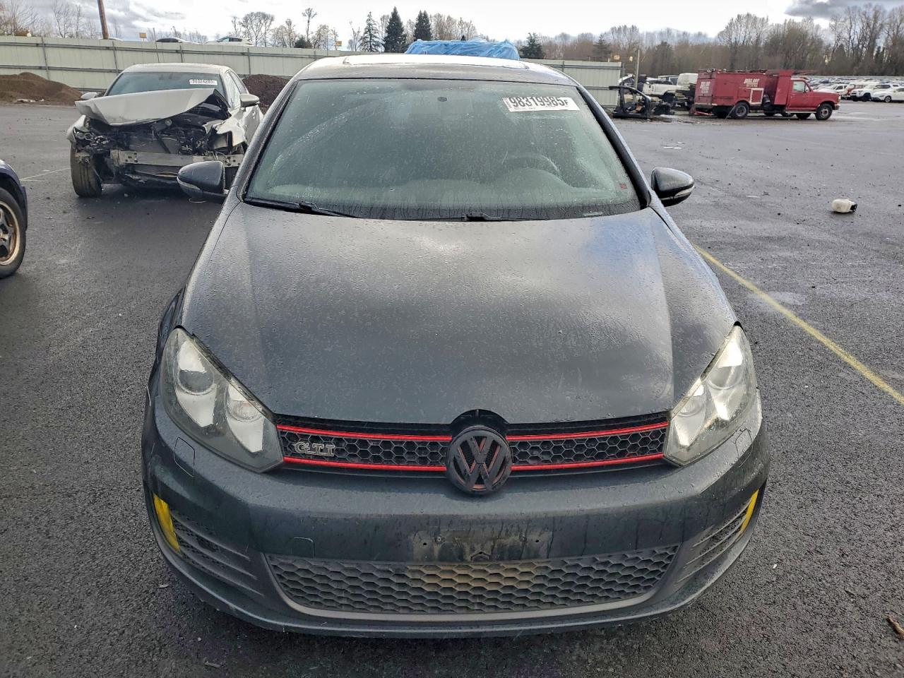 2012 VOLKSWAGEN GTI photo 5