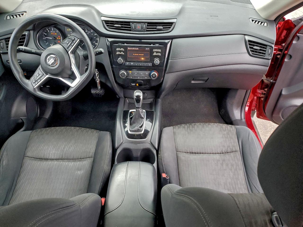 2017 NISSAN ROGUE SV photo 8