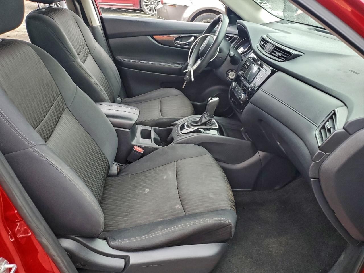 2017 NISSAN ROGUE SV photo 7