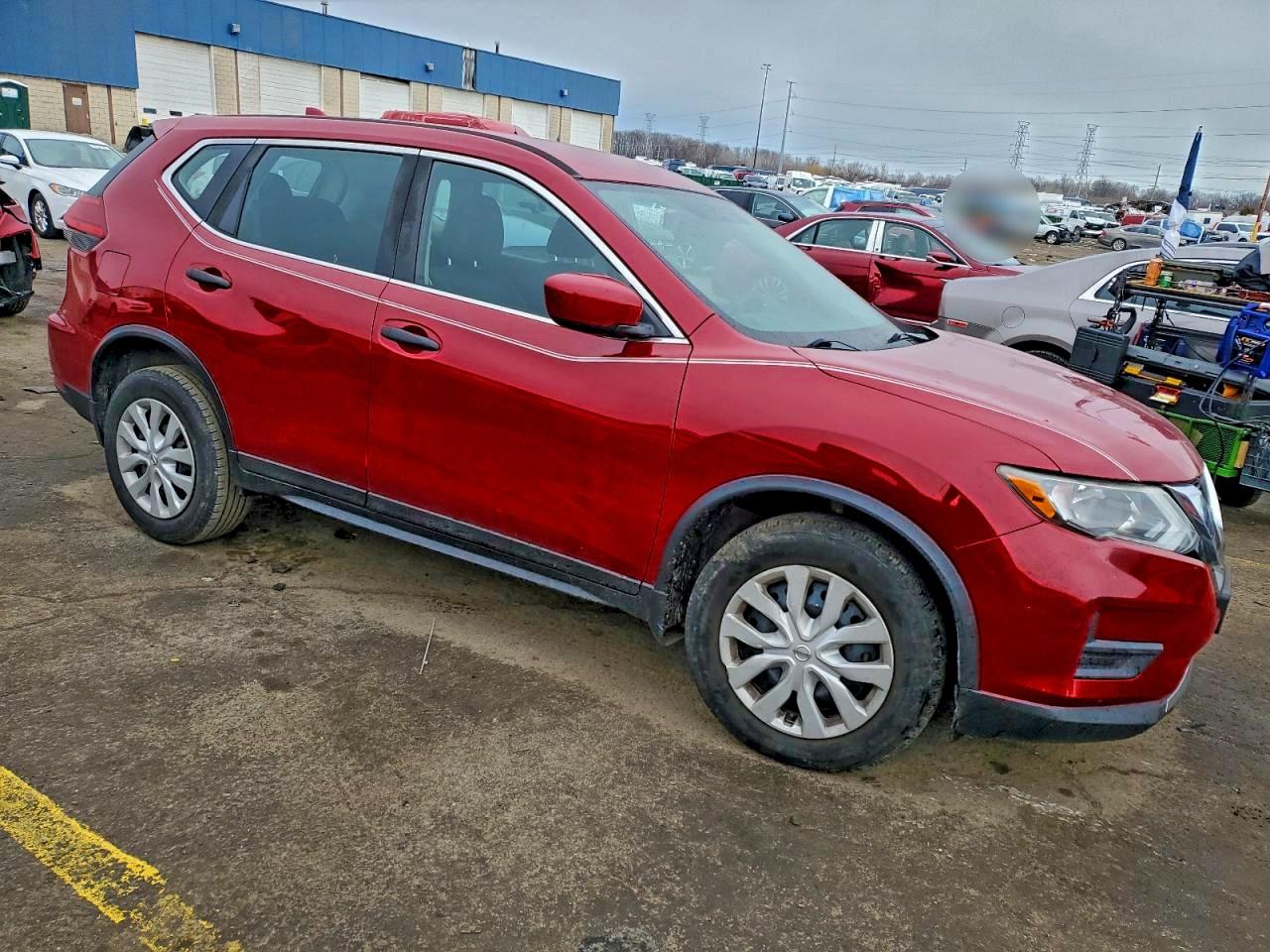 2017 NISSAN ROGUE SV photo 4