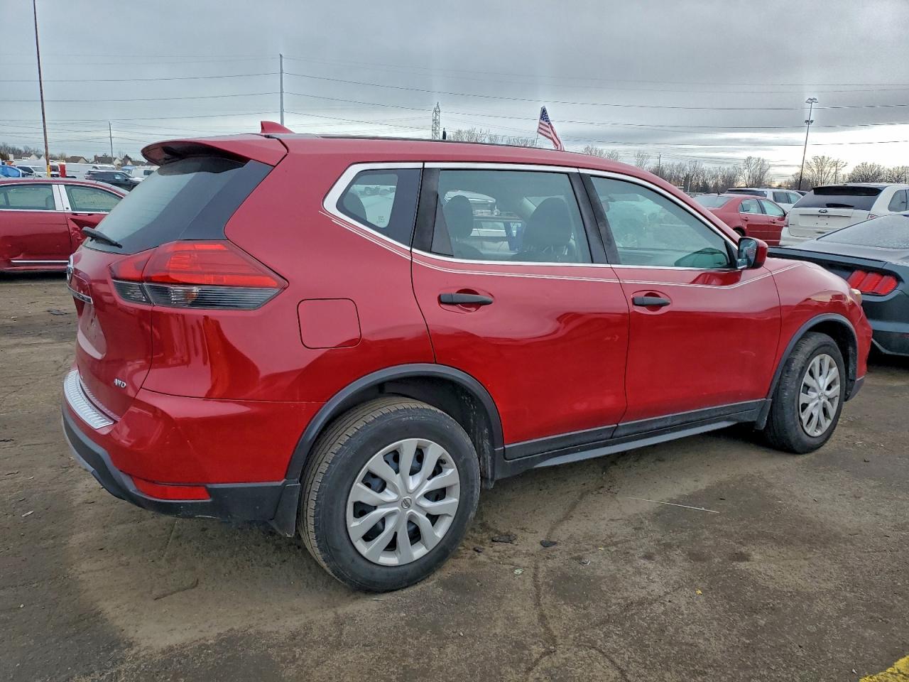 2017 NISSAN ROGUE SV photo 3