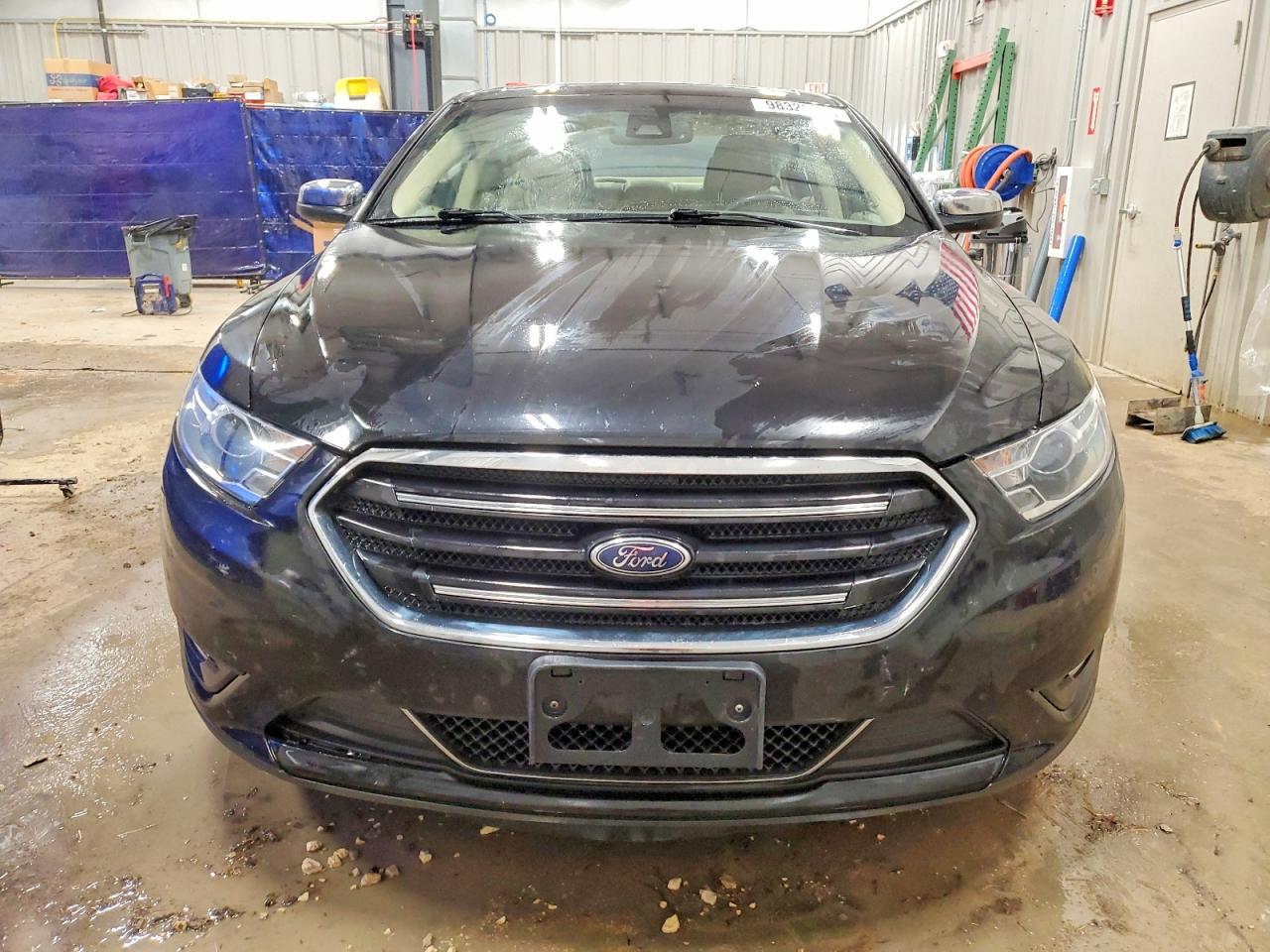 2019 FORD TAURUS LIMITED photo 5