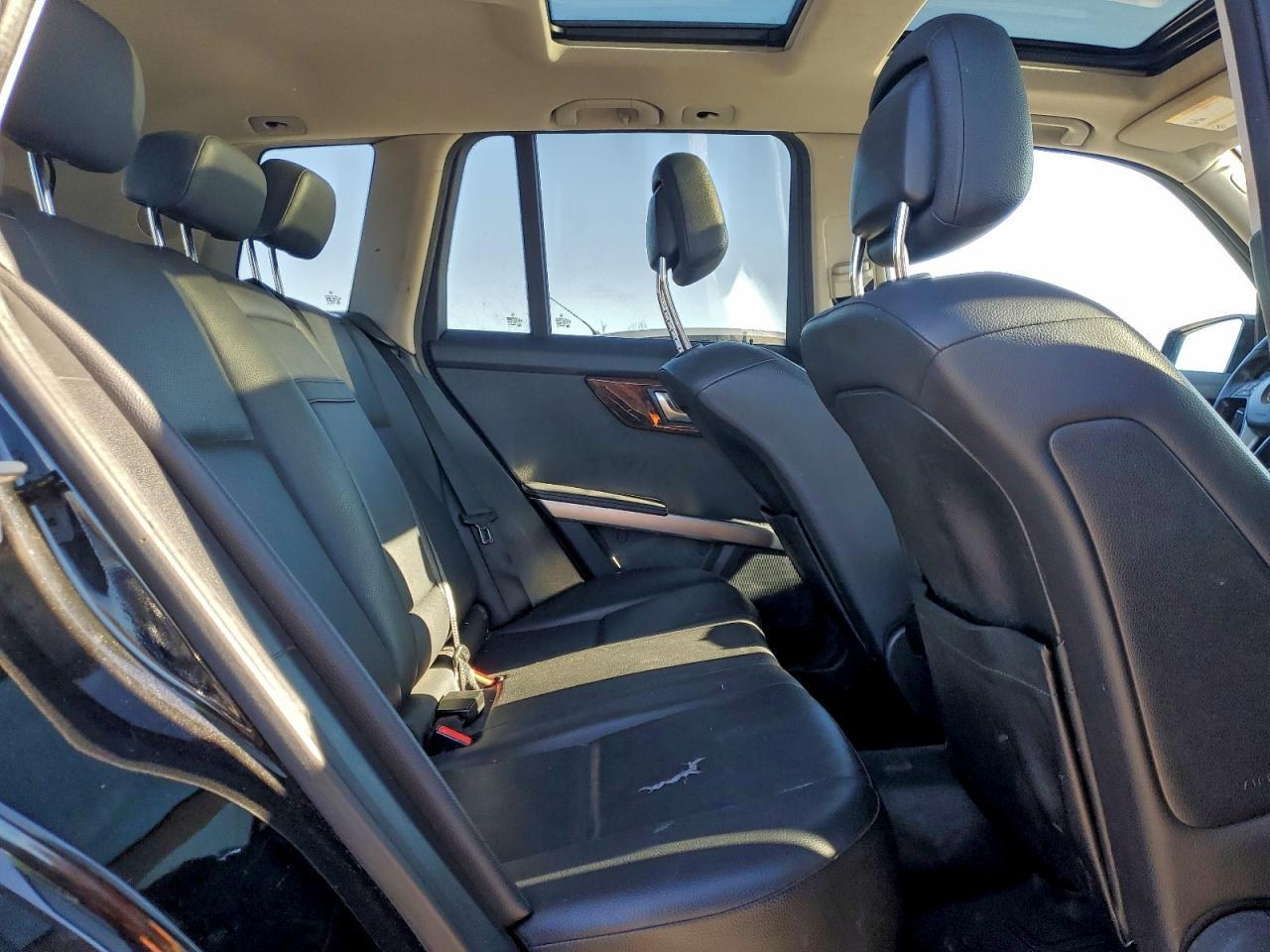 2015 MERCEDES-BENZ GLK 350 4MATIC photo 11