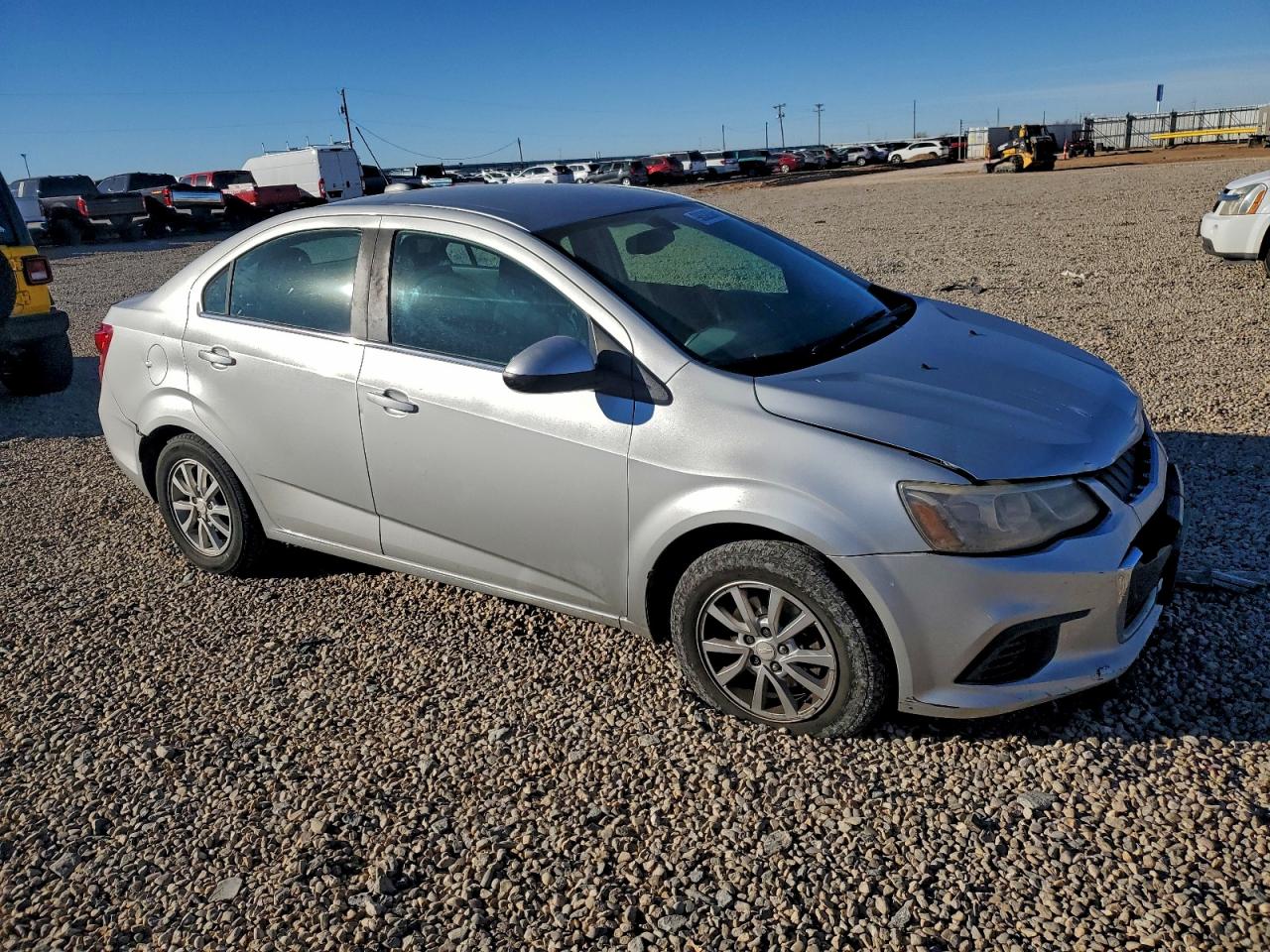 2017 CHEVROLET SONIC LT photo 4