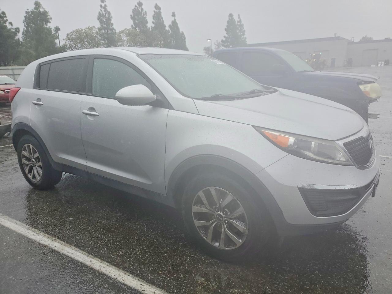 2016 KIA SPORTAGE LX photo 4