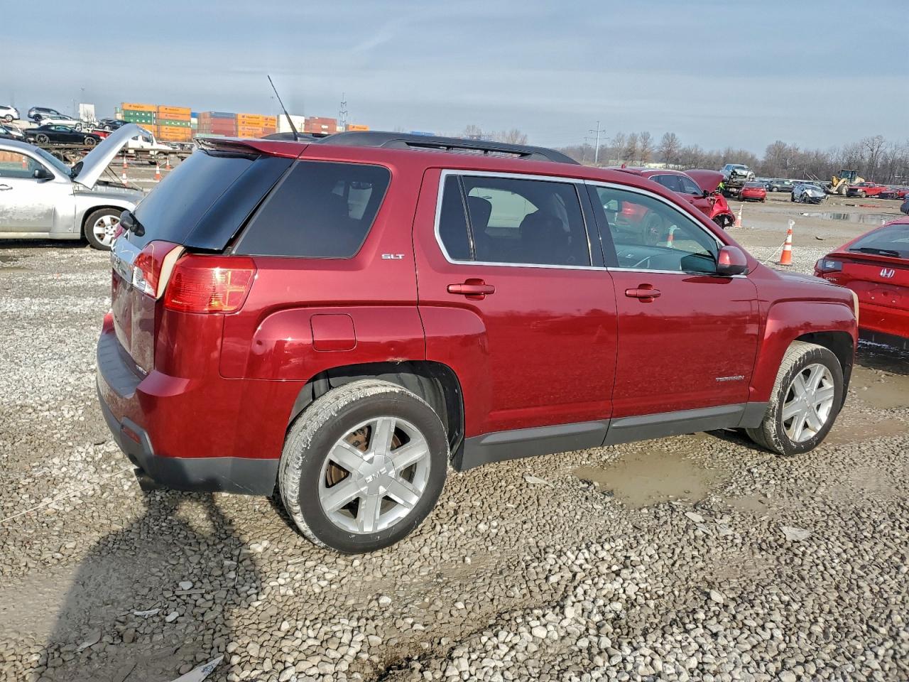 2011 GMC TERRAIN SLT photo 3