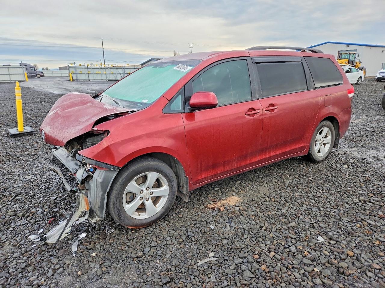 2013 TOYOTA SIENNA
