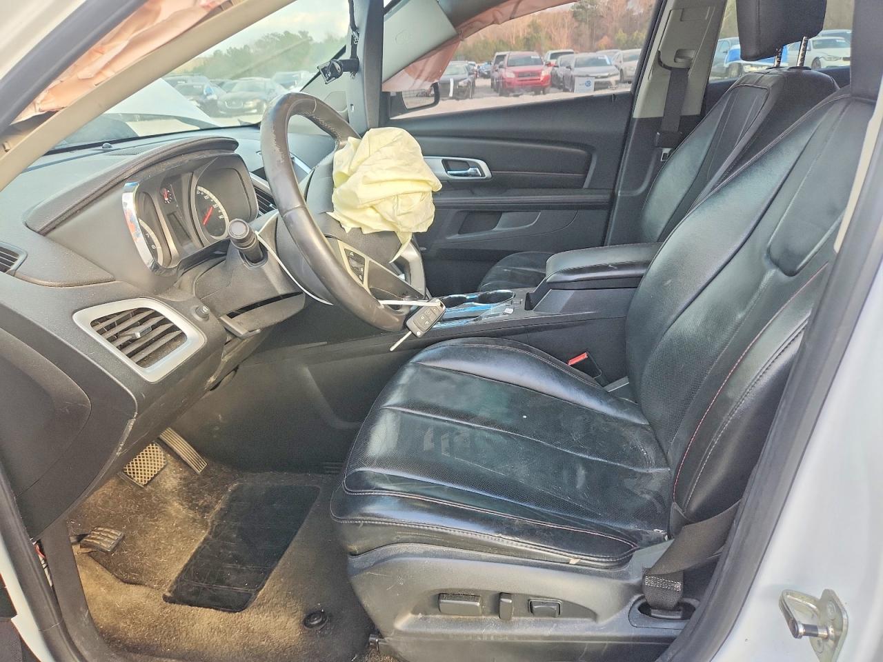 2011 GMC TERRAIN SLT photo 7