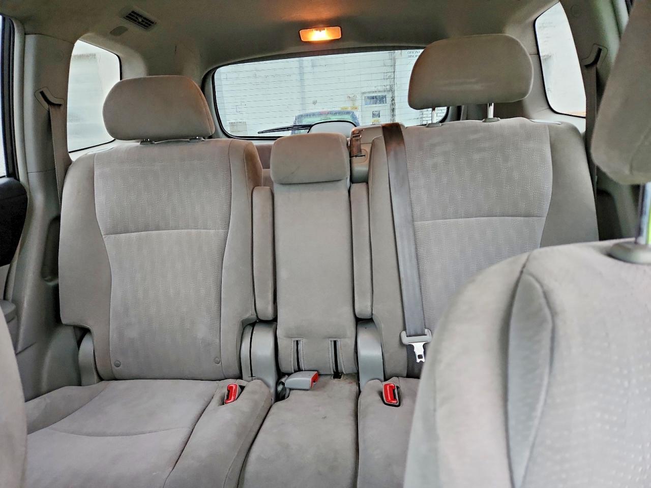 2012 TOYOTA HIGHLANDER BASE photo 10