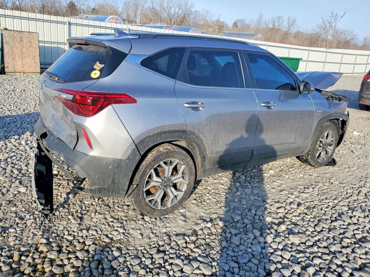 2021 KIA SELTOS EX photo 3