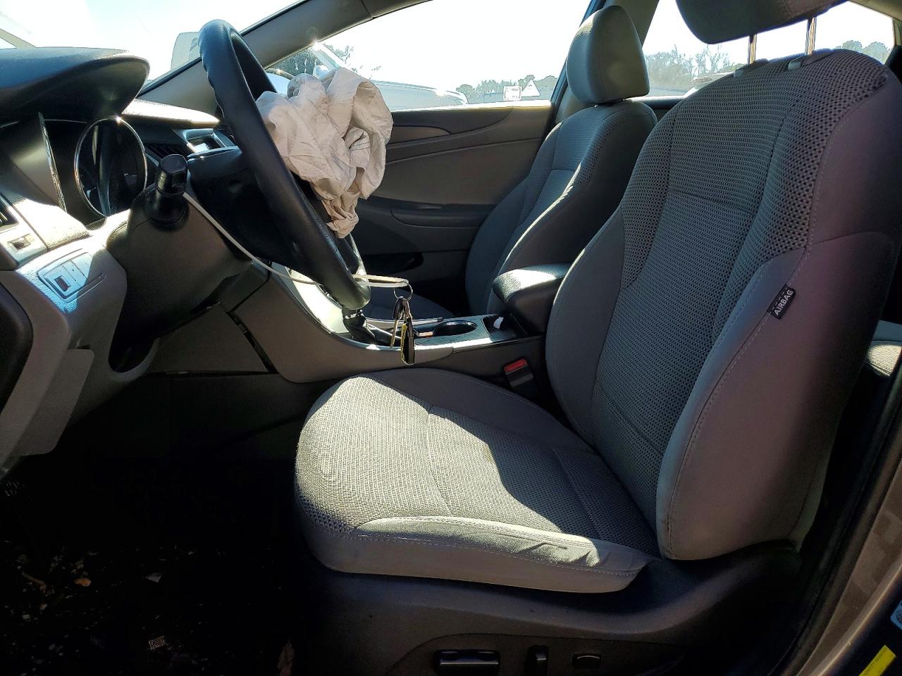 2011 HYUNDAI SONATA GLS photo 19