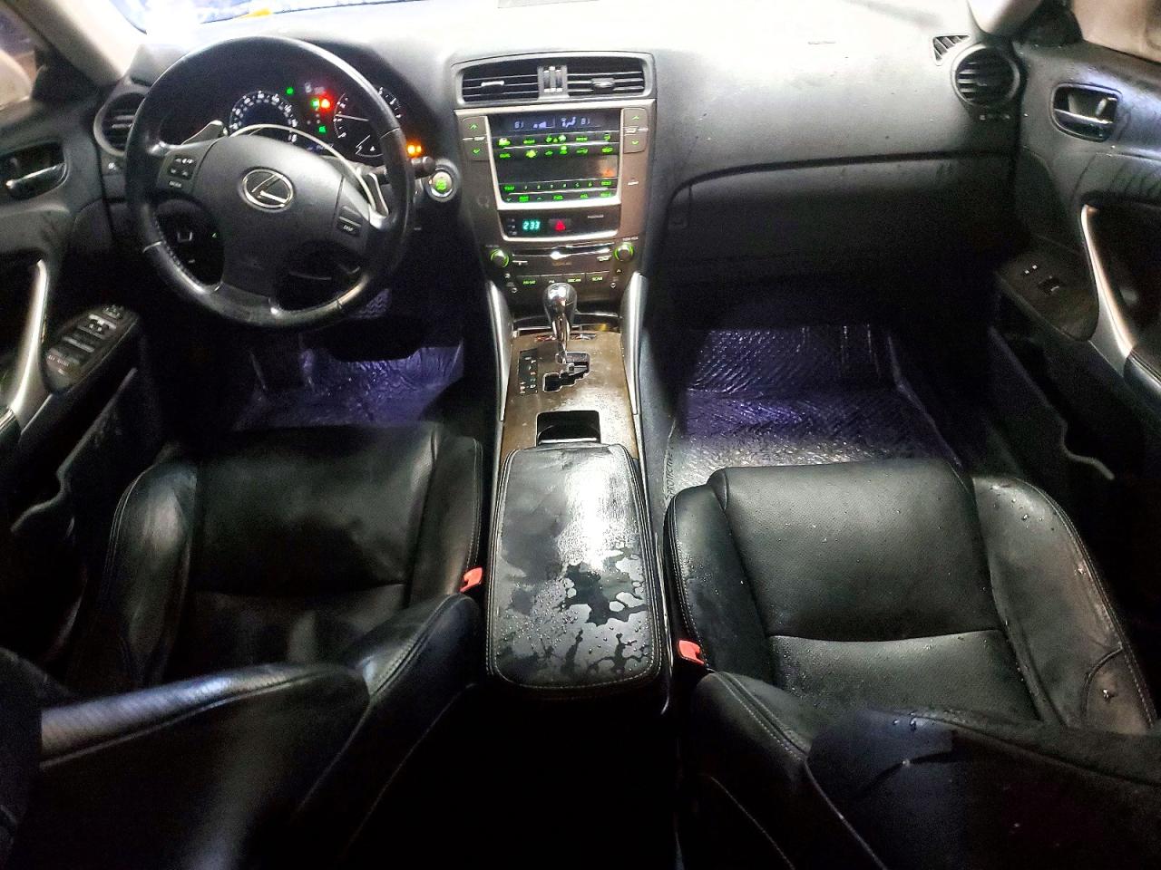 2009 LEXUS IS 250 photo 8