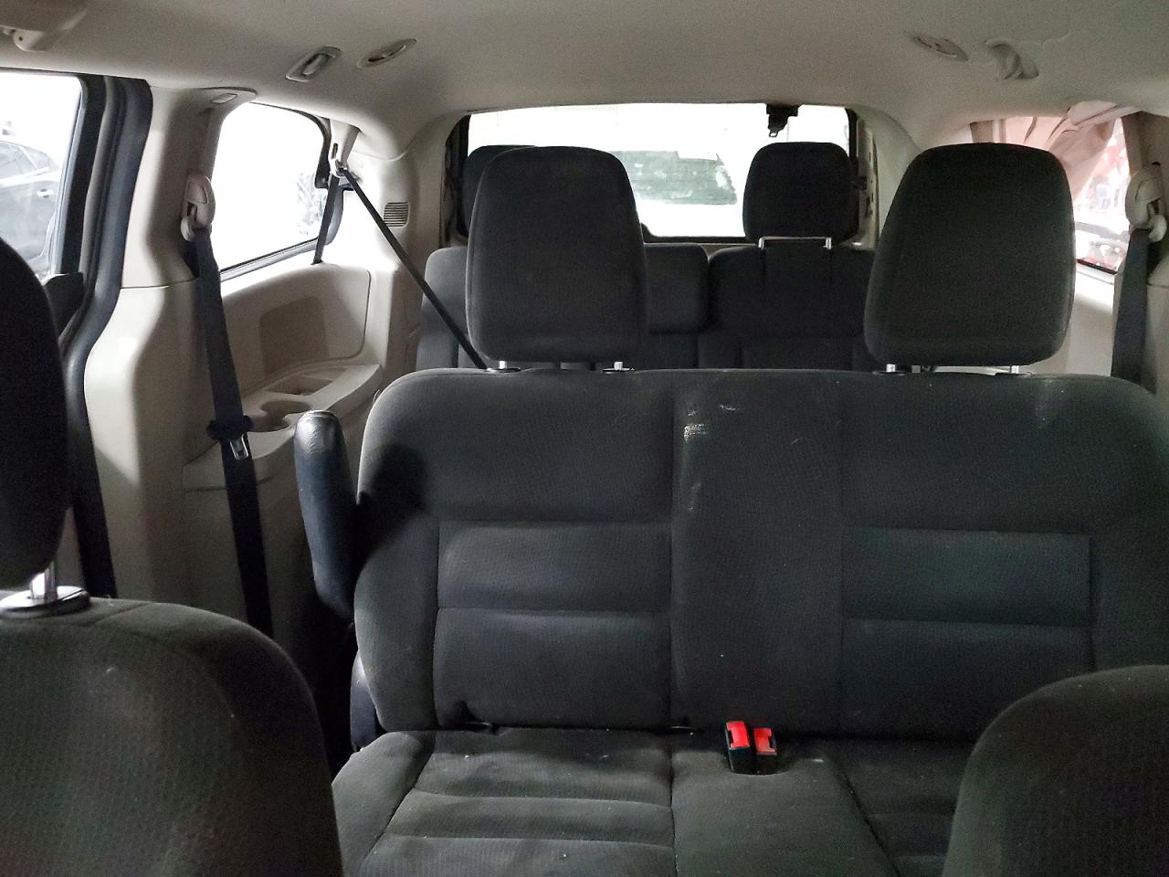 2015 DODGE GRAND CARAVAN SE photo 10