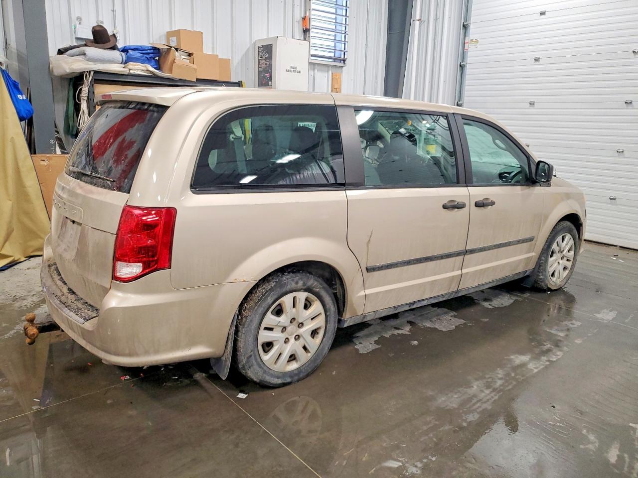 2015 DODGE GRAND CARAVAN SE photo 3