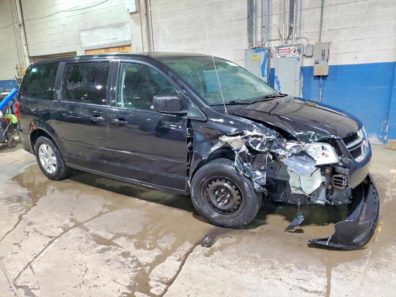 2013 DODGE GRAND CARAVAN SE photo 4