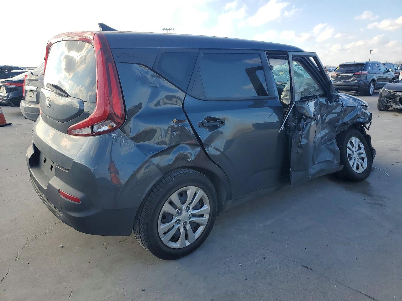 2020 KIA SOUL LX photo 3