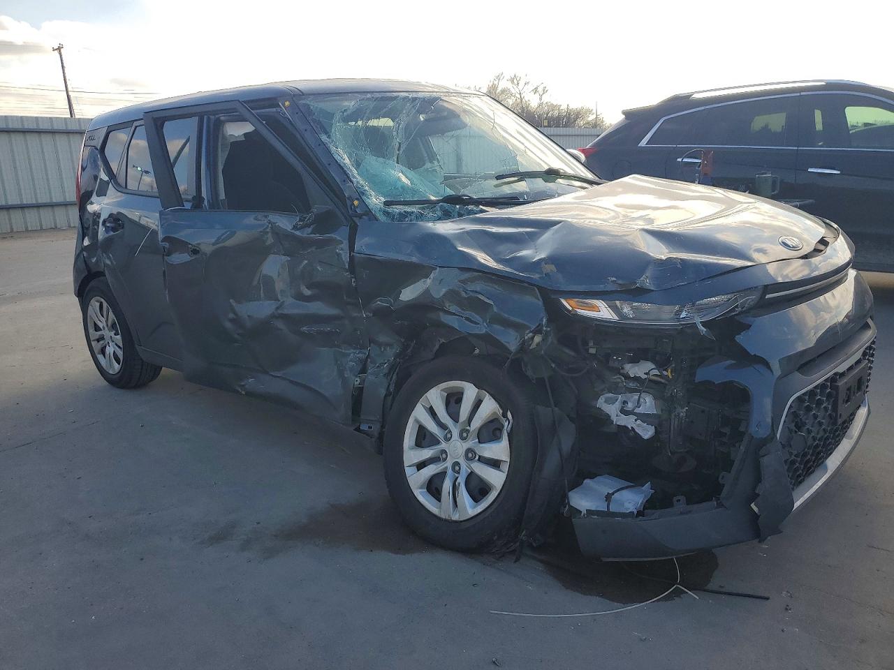 2020 KIA SOUL LX photo 4