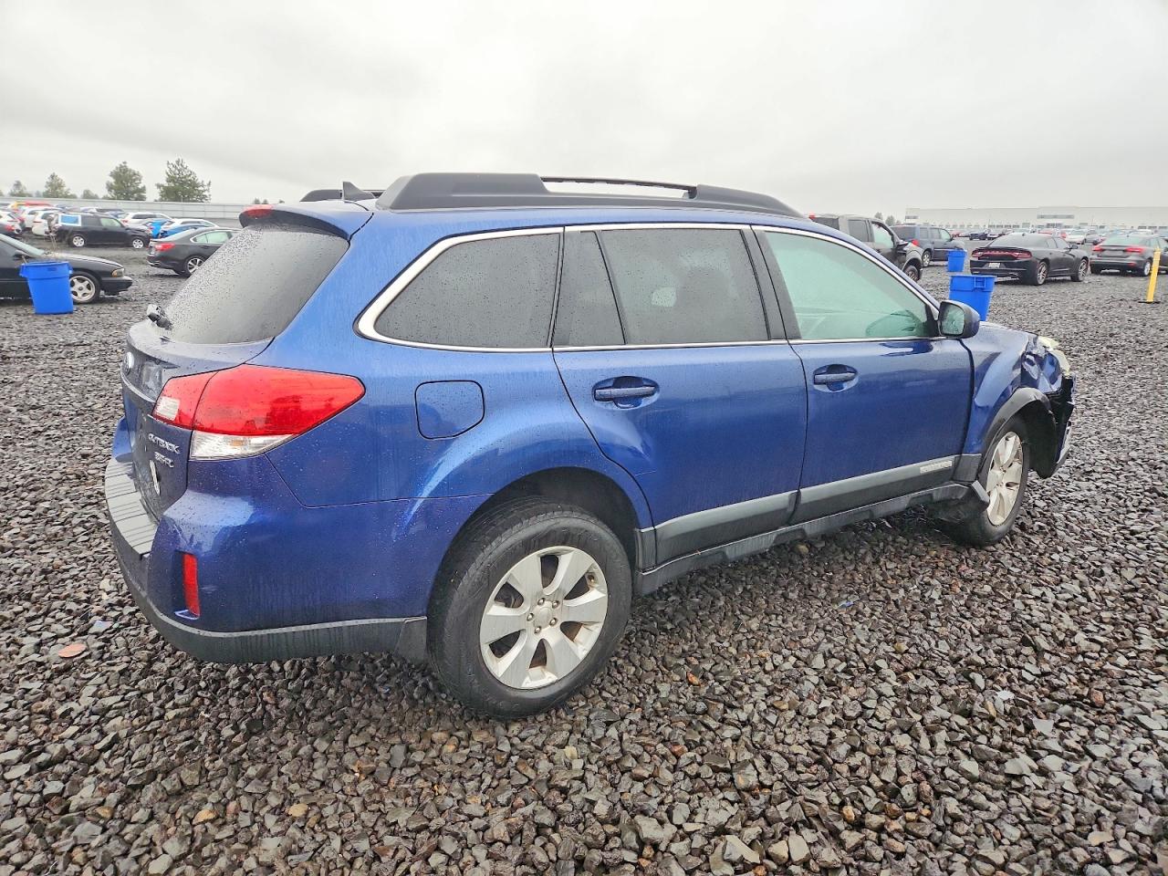 2011 SUBARU OUTBACK 3.6R LIMITED photo 3