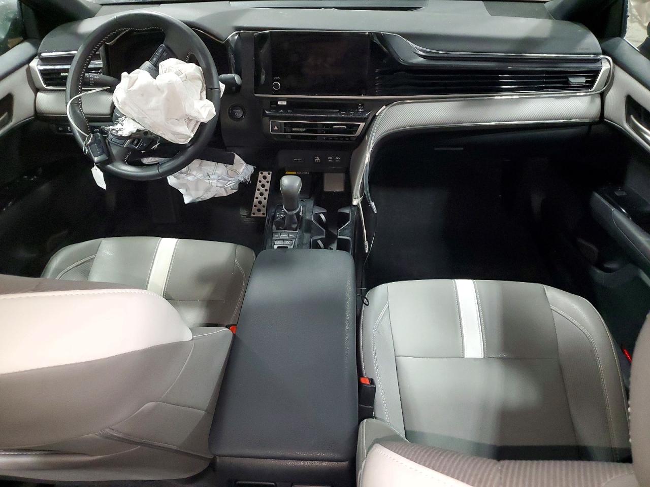 2025 TOYOTA CAMRY XSE photo 22