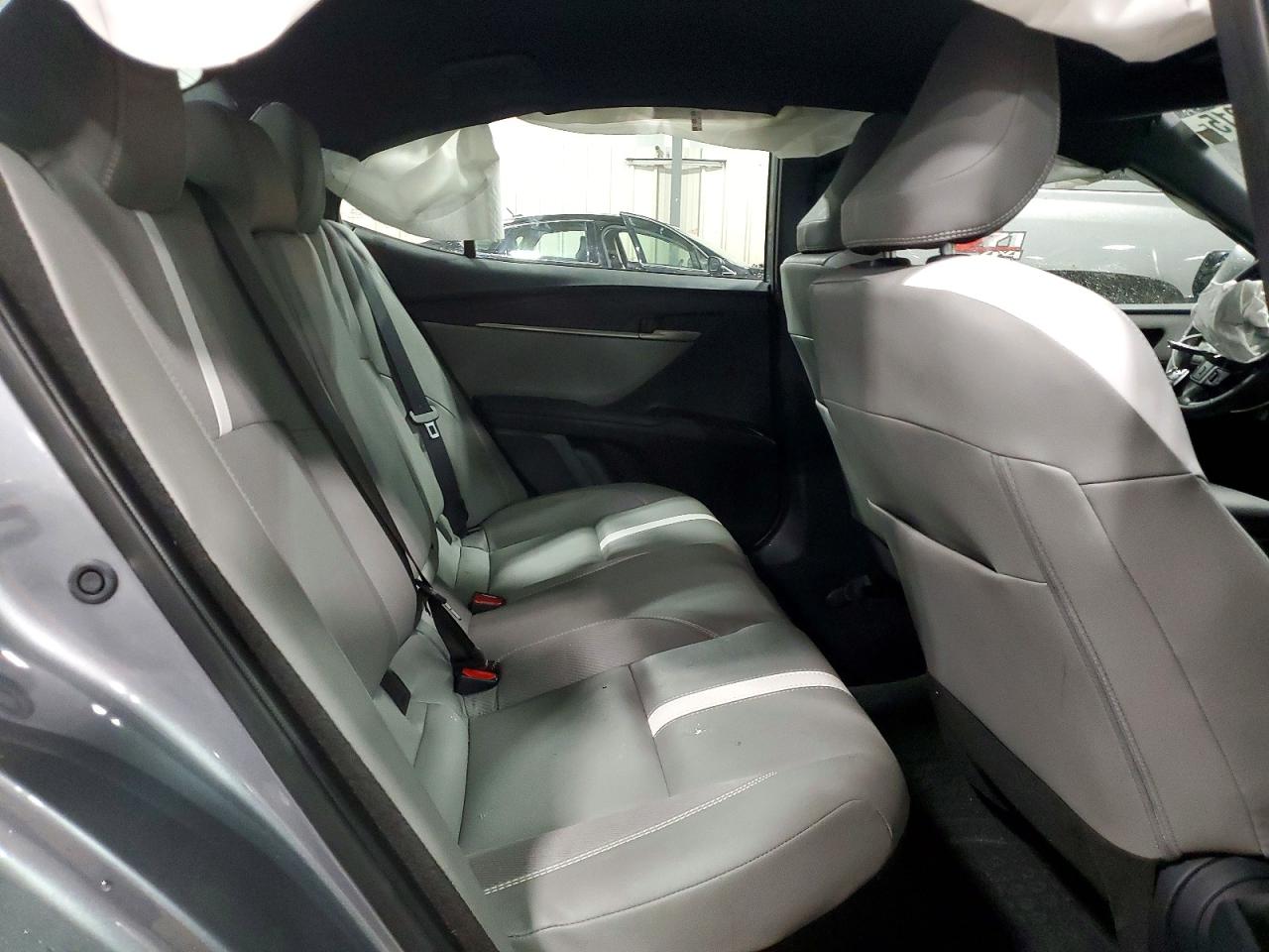 2025 TOYOTA CAMRY XSE photo 28