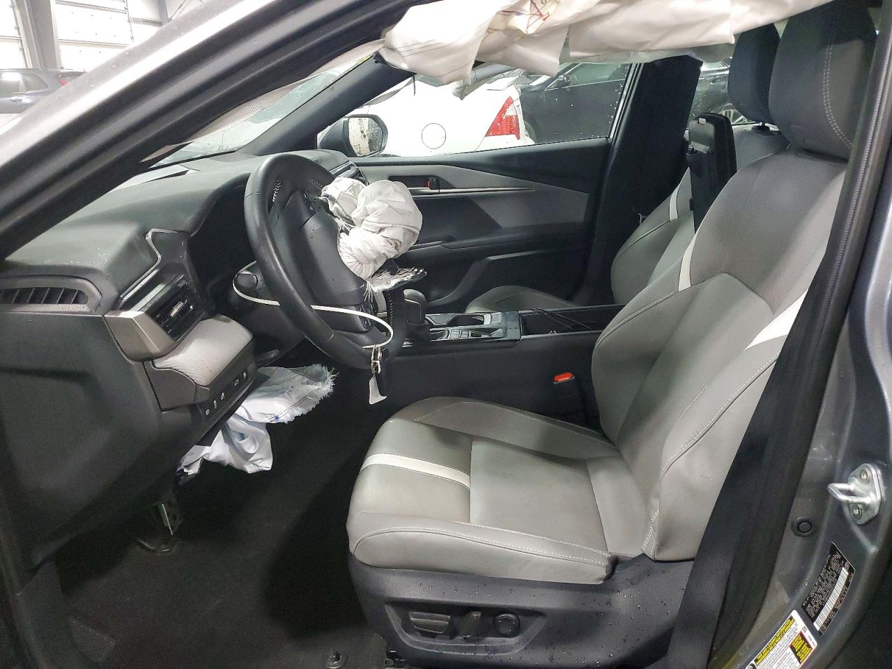 2025 TOYOTA CAMRY XSE photo 19