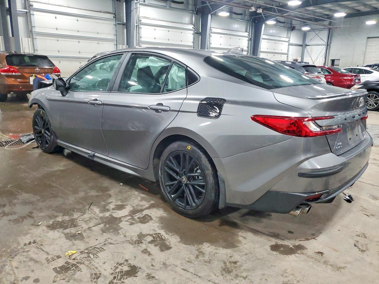 2025 TOYOTA CAMRY XSE photo 4