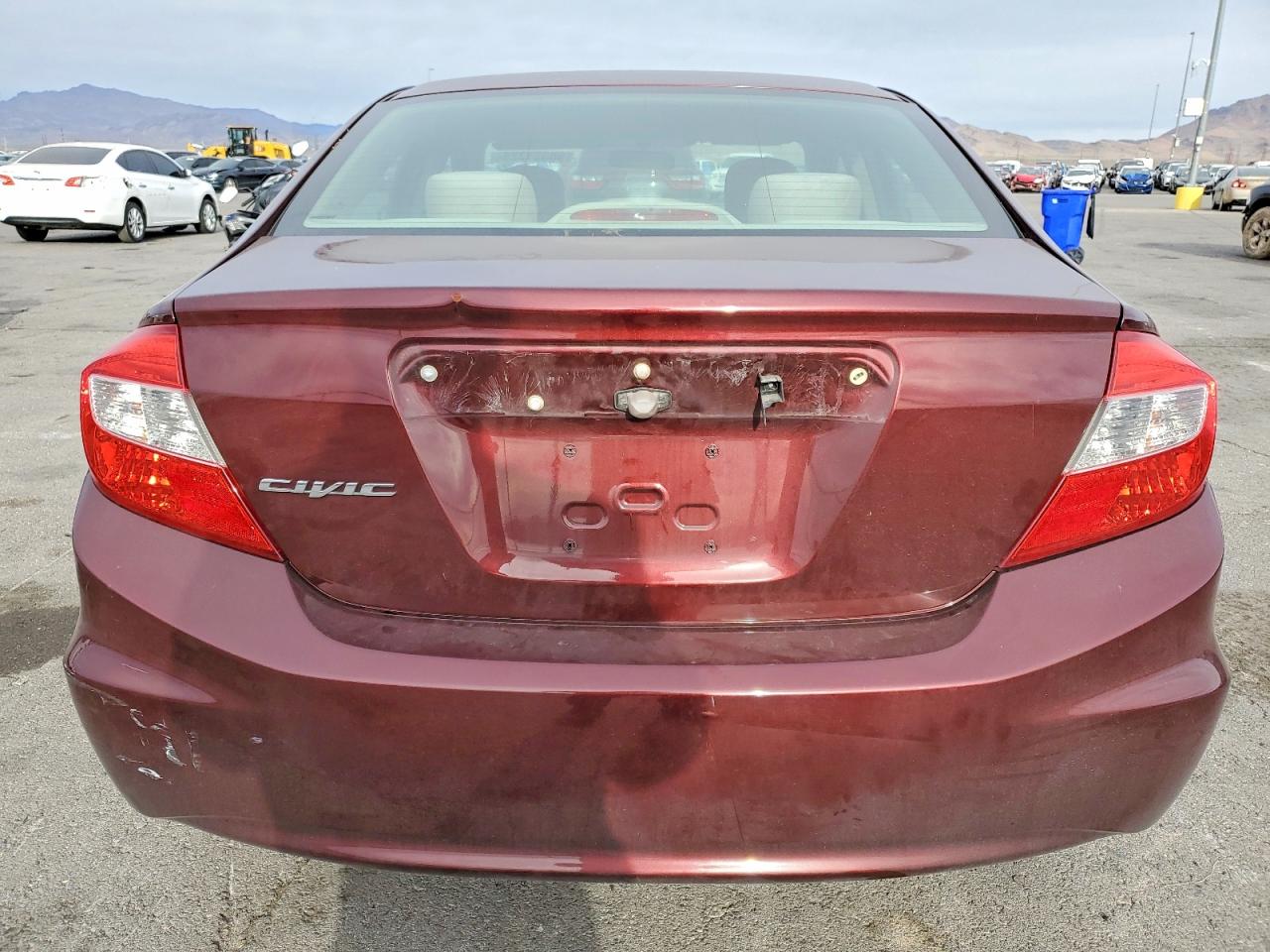 2012 HONDA CIVIC LX photo 6