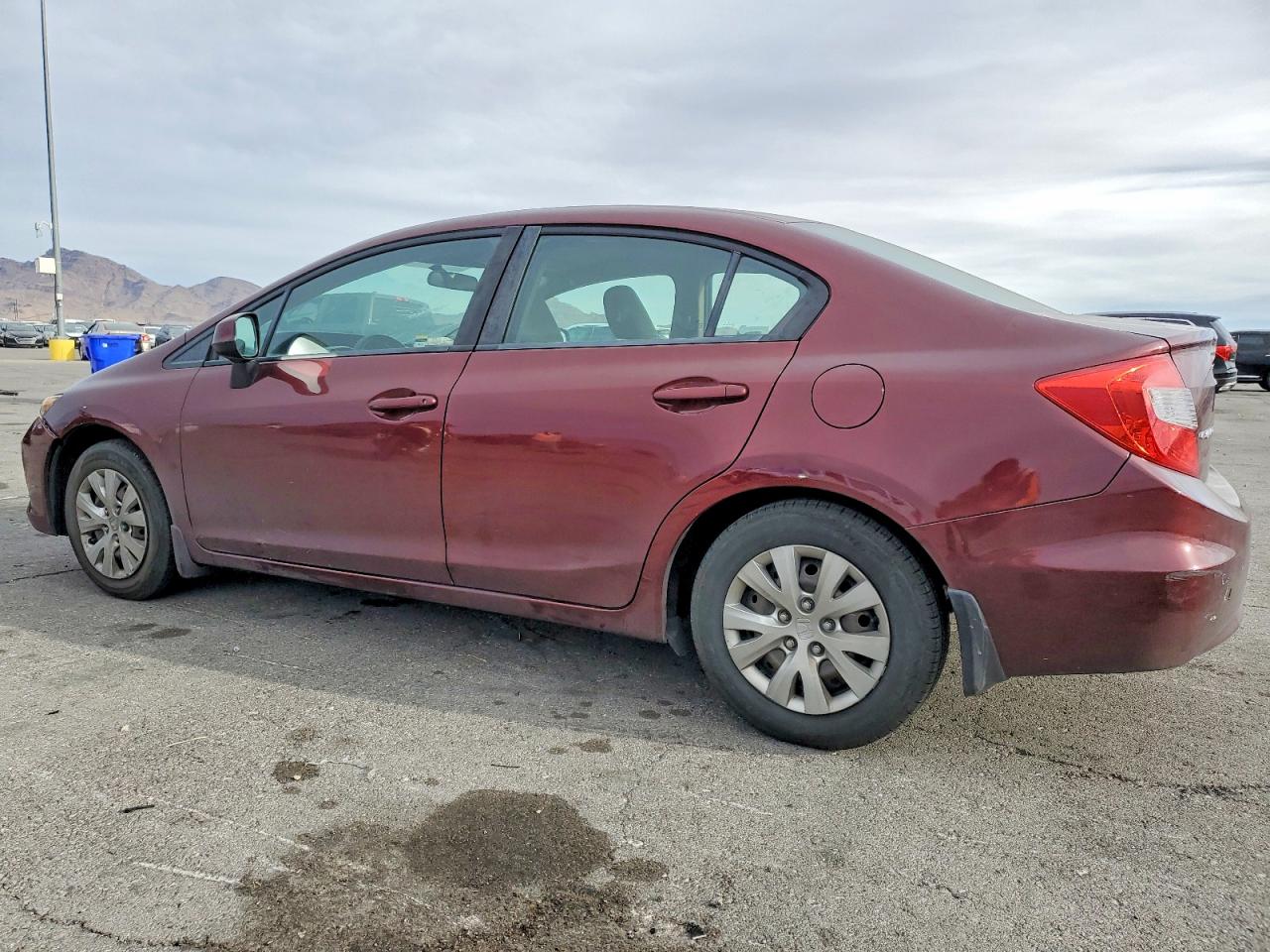 2012 HONDA CIVIC LX photo 2