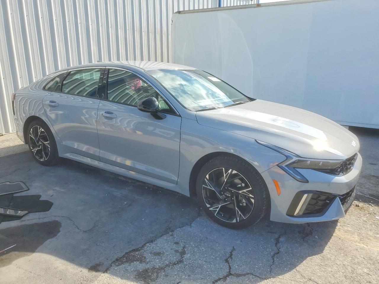 2025 KIA K5 GT LINE photo 4