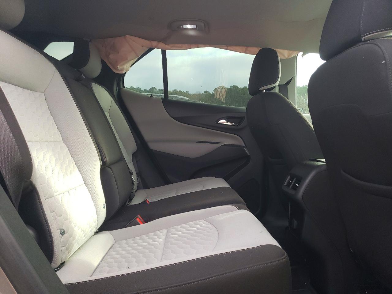 2018 CHEVROLET EQUINOX LT photo 11