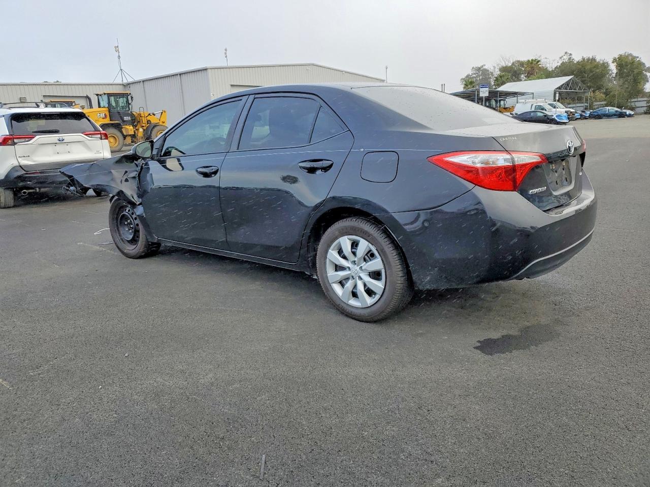 2015 TOYOTA COROLLA L photo 2