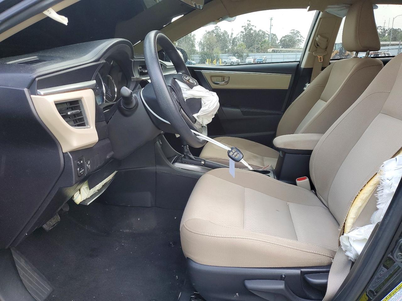 2015 TOYOTA COROLLA L photo 7