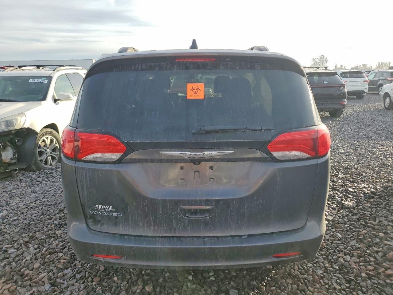 2021 CHRYSLER VOYAGER LXI photo 11