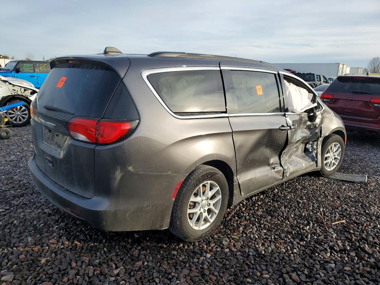 2021 CHRYSLER VOYAGER LXI photo 5
