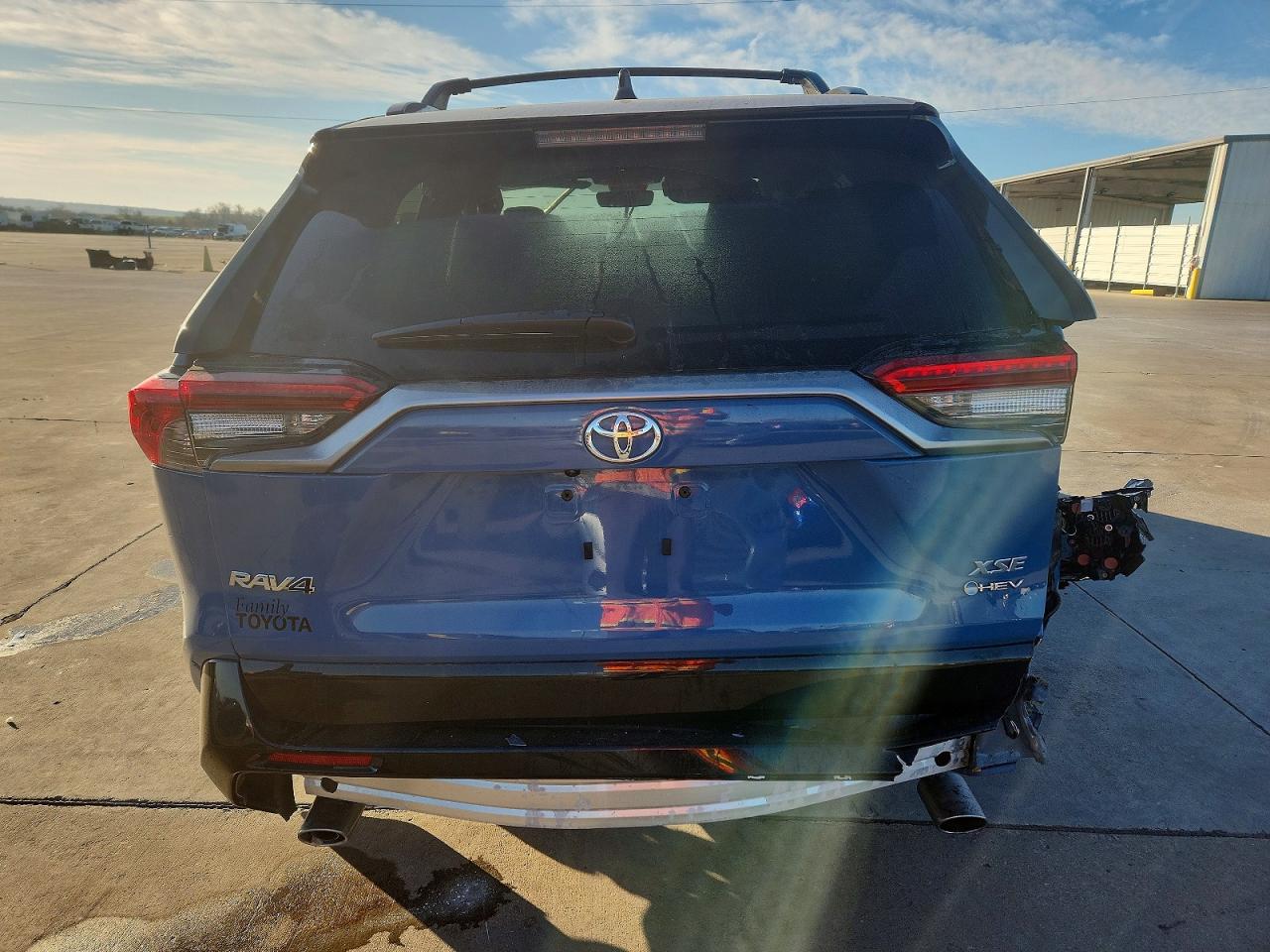 2025 TOYOTA RAV4 XSE photo 6