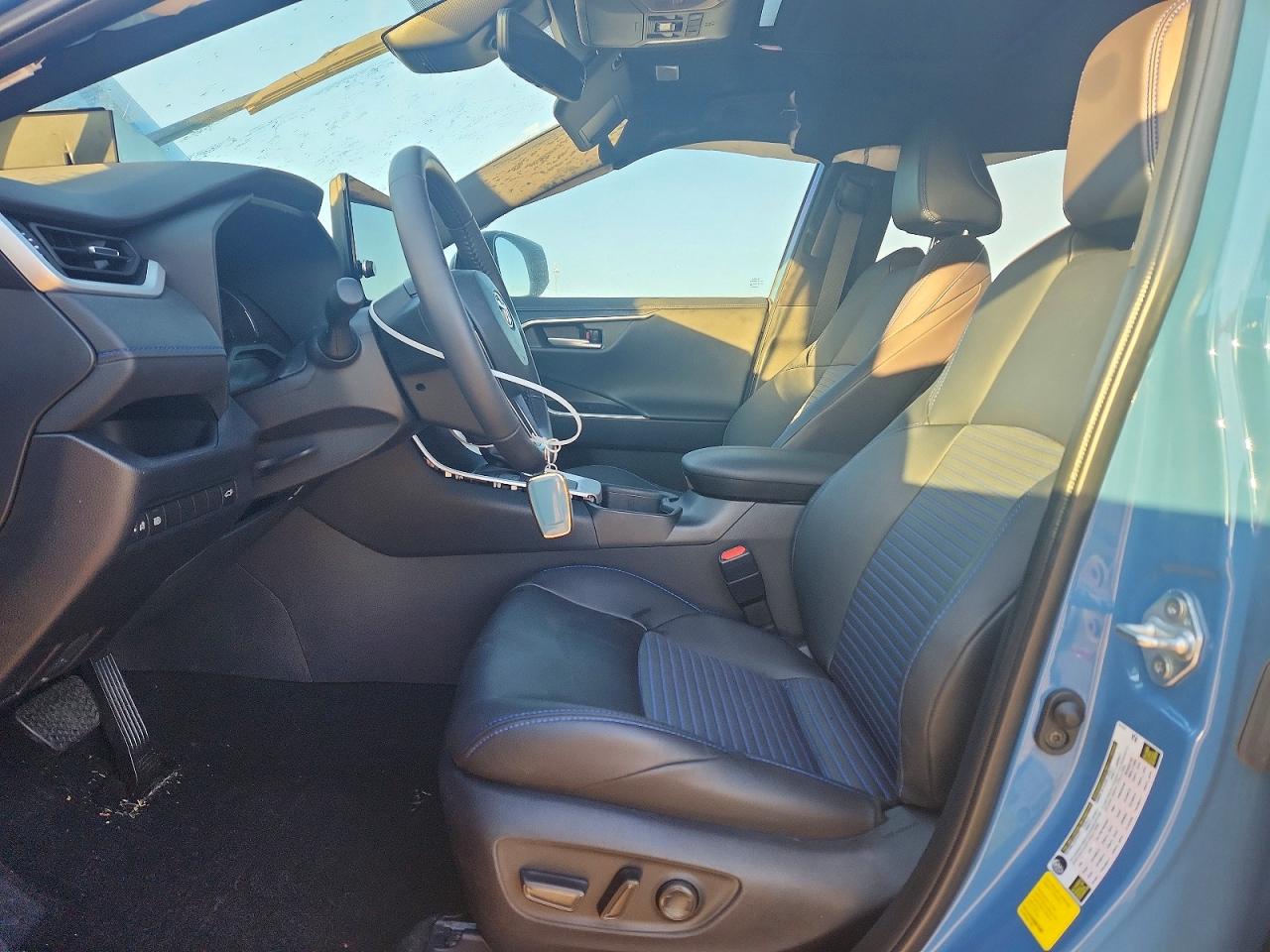 2025 TOYOTA RAV4 XSE photo 7