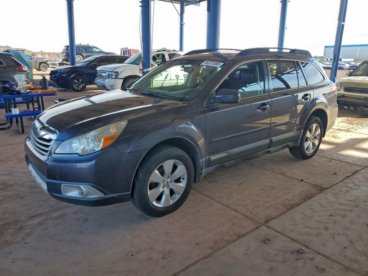 2011 SUBARU OUTBACK