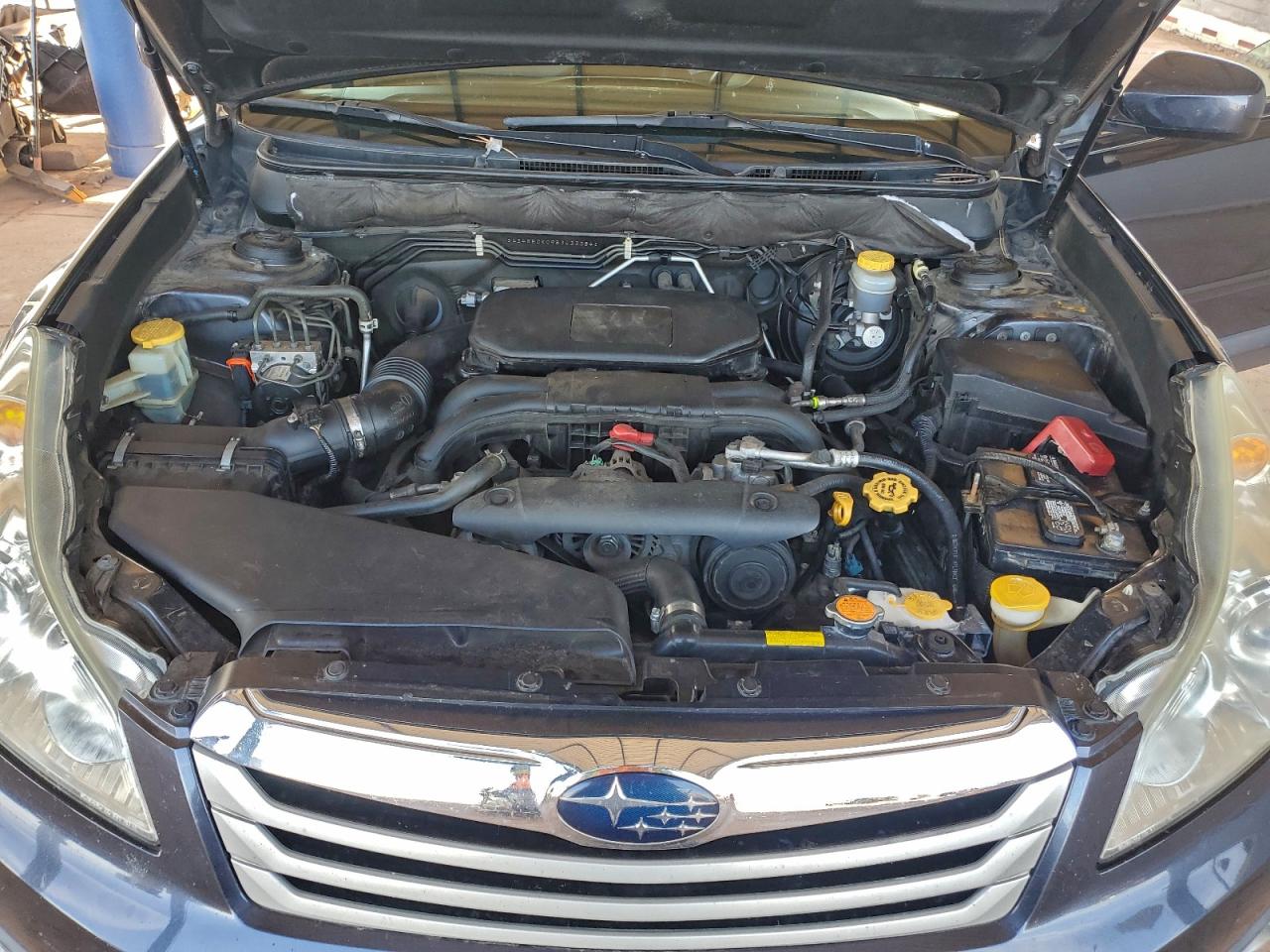 2011 SUBARU OUTBACK 2.5I LIMITED photo 11