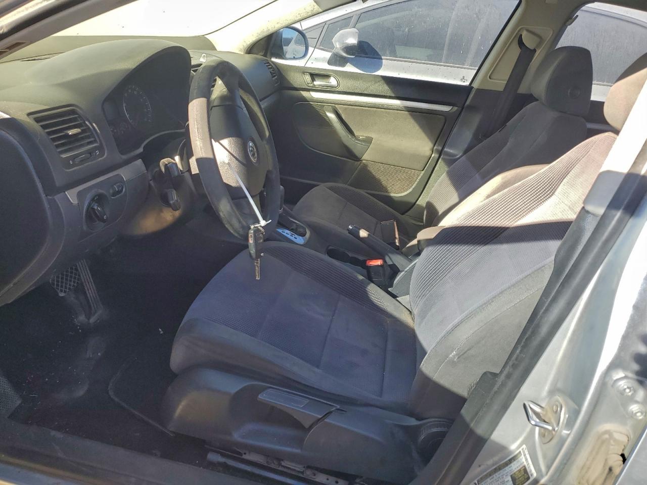 2007 VOLKSWAGEN JETTA 2.5 photo 7