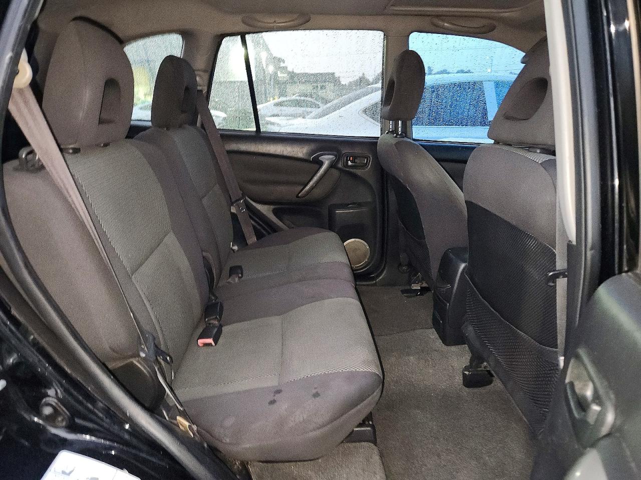2005 TOYOTA RAV4 photo 11