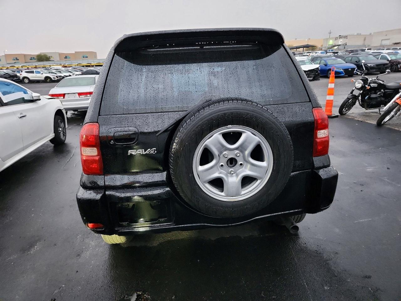 2005 TOYOTA RAV4 photo 6