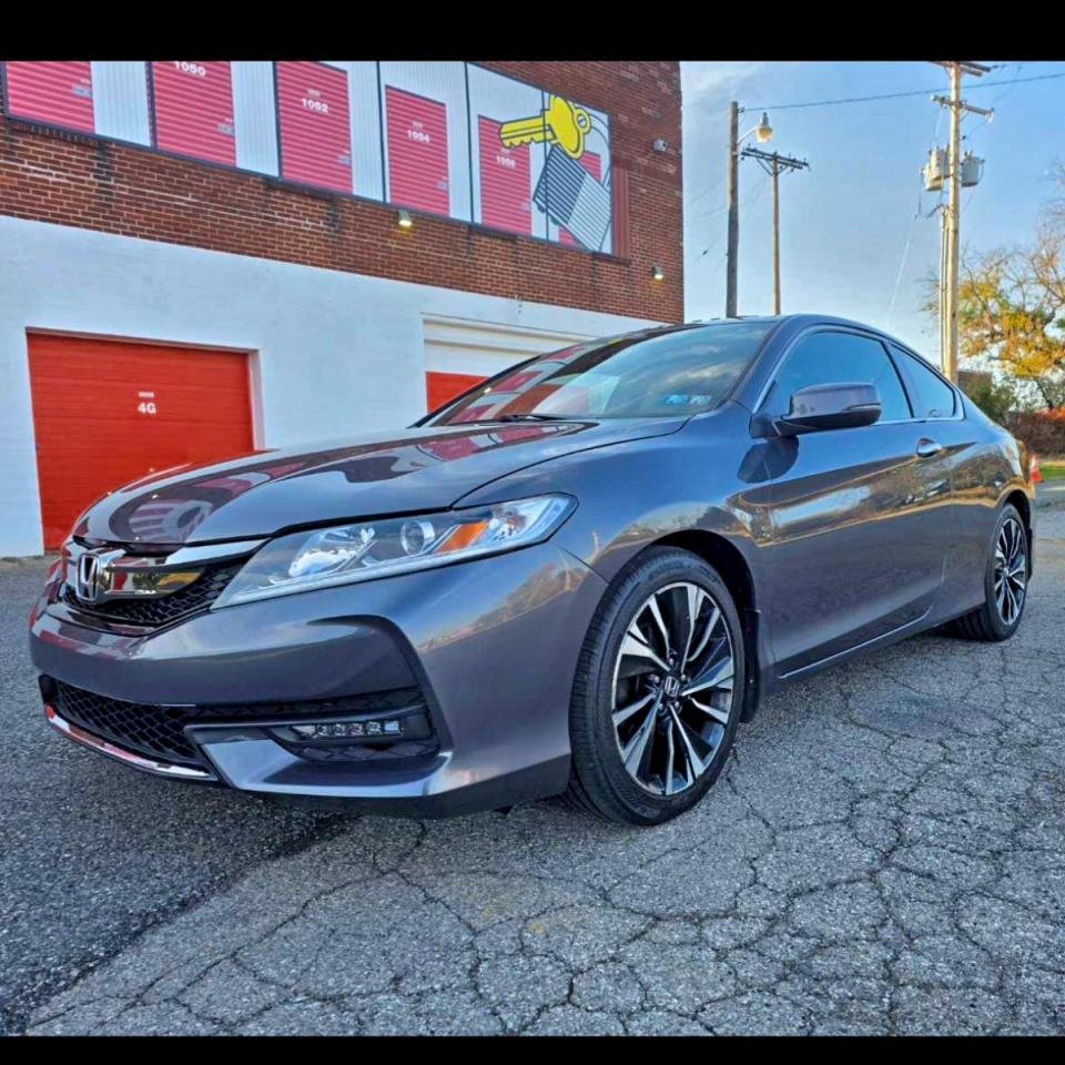 2017 HONDA ACCORD EXL photo 2