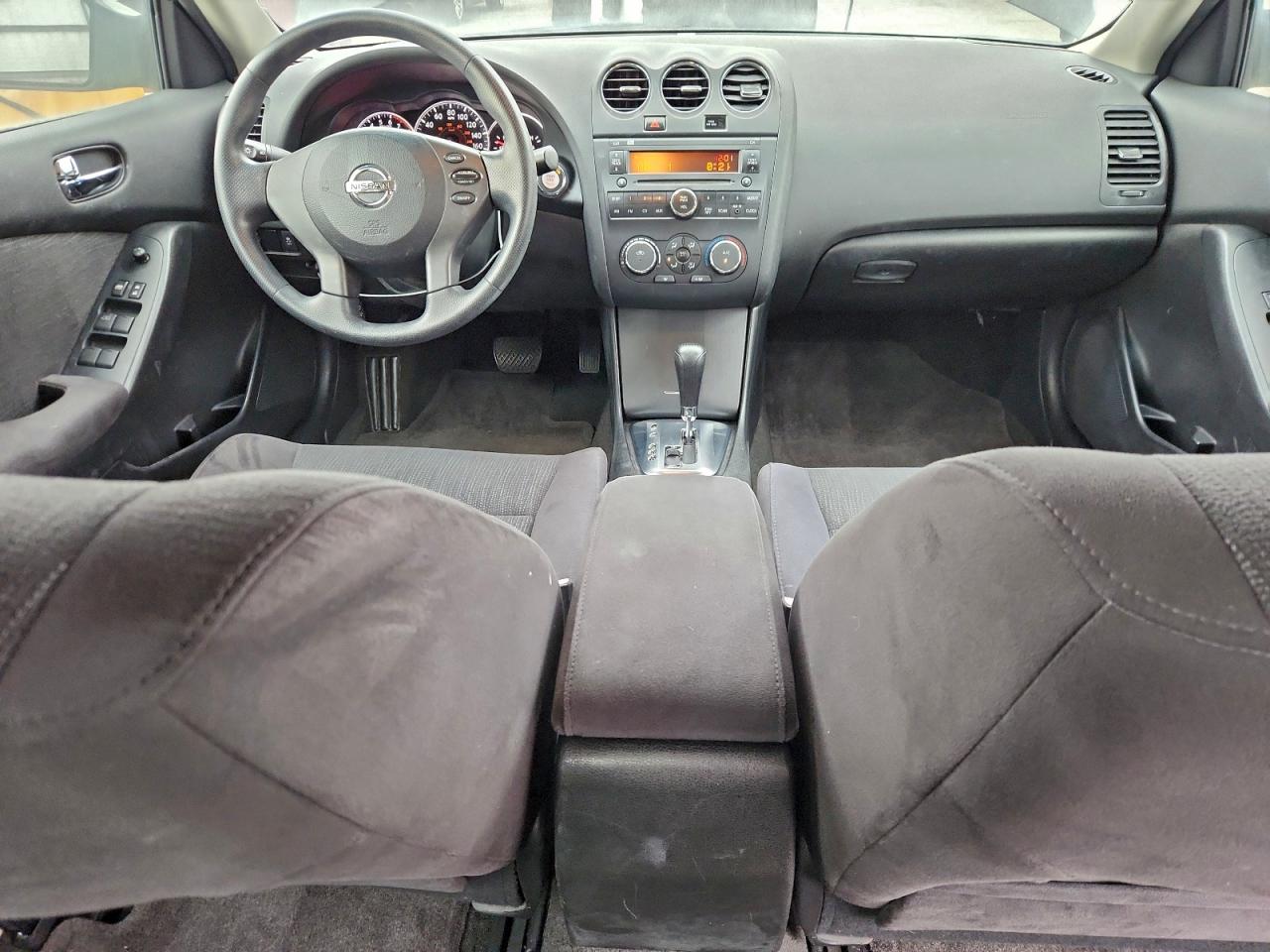 2011 NISSAN ALTIMA BASE photo 8