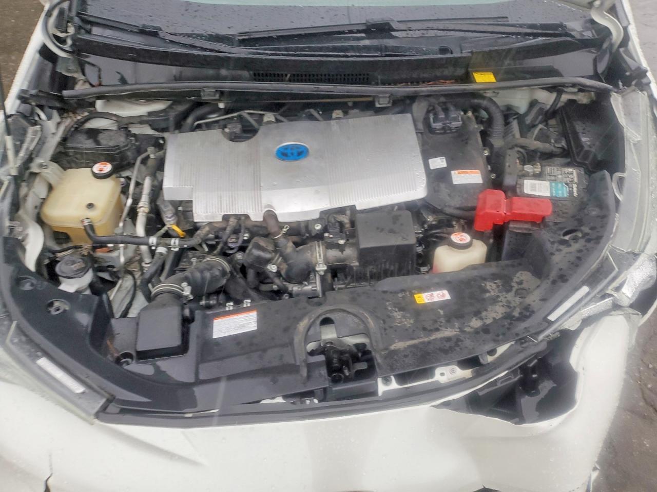 2018 TOYOTA PRIUS photo 21