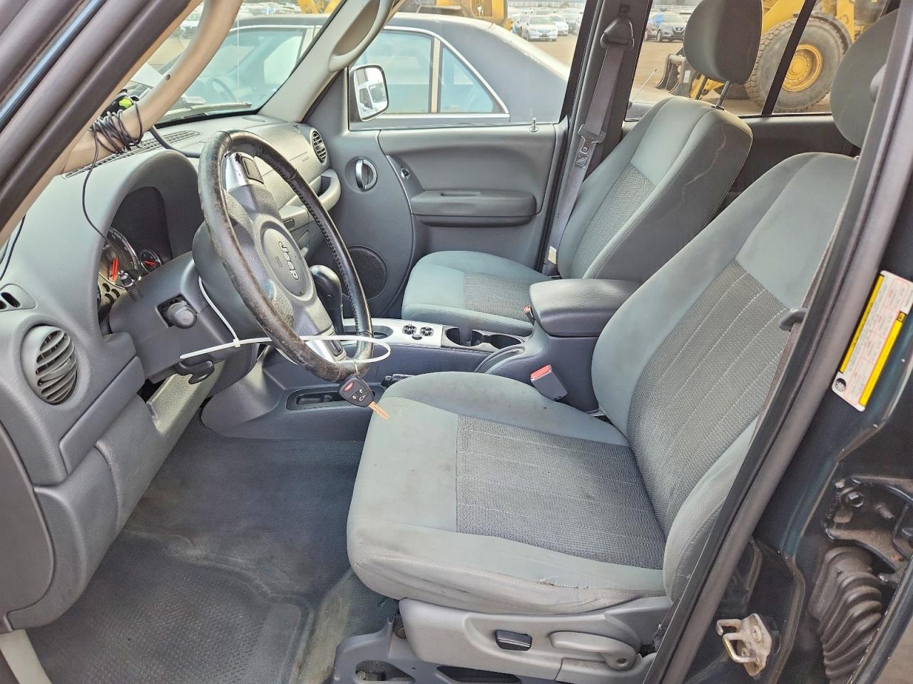 2005 JEEP LIBERTY LIMITED photo 7