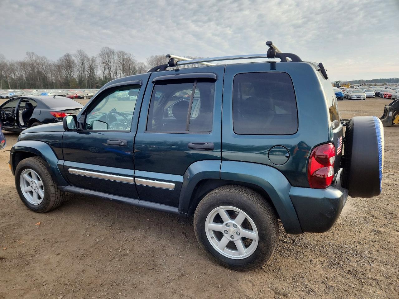 2005 JEEP LIBERTY LIMITED photo 2