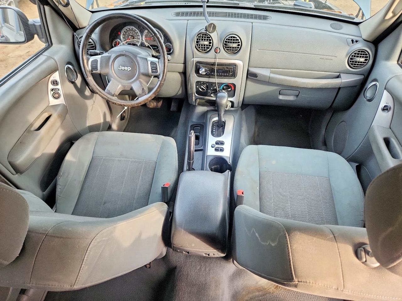 2005 JEEP LIBERTY LIMITED photo 8