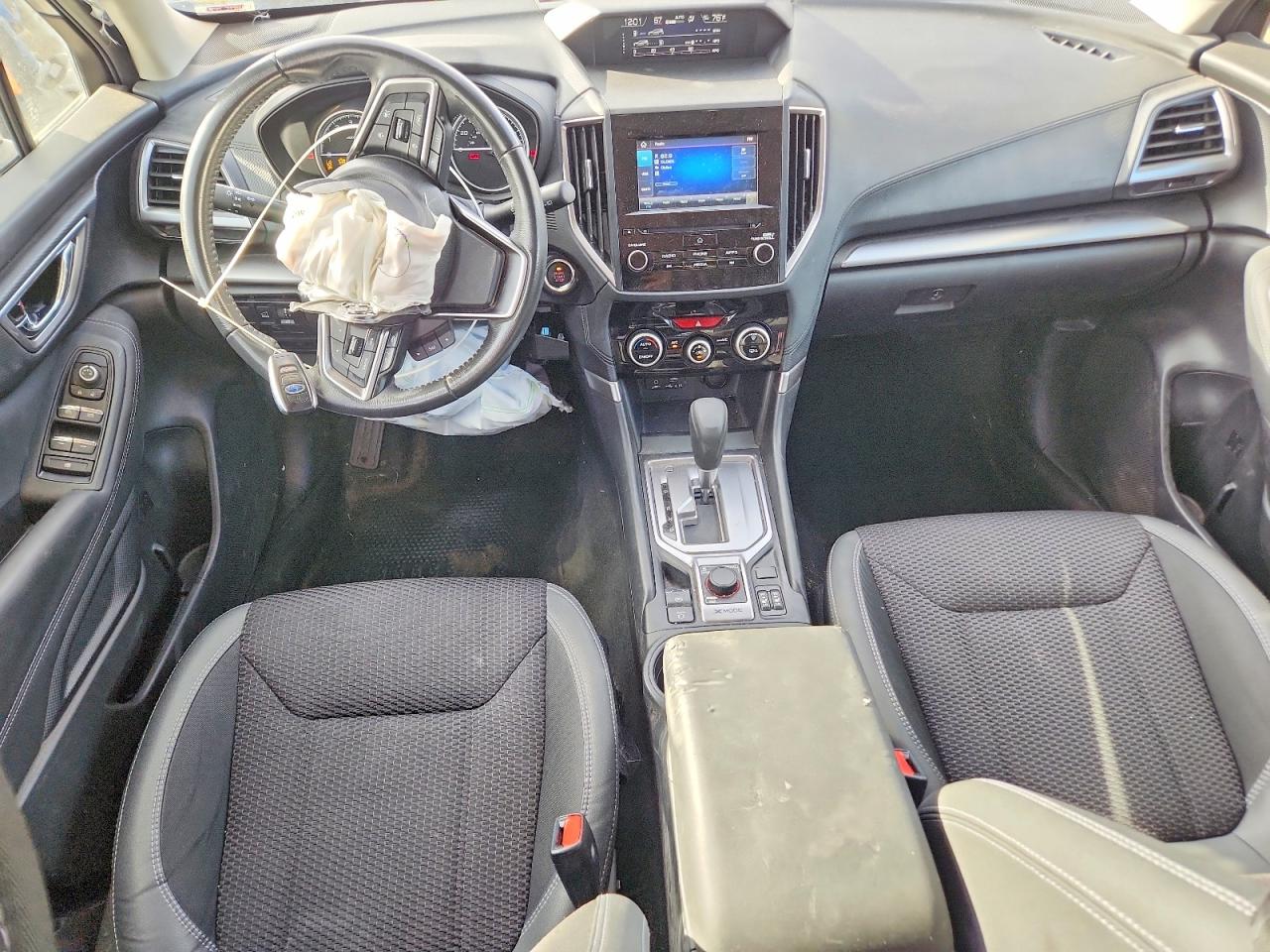 2019 SUBARU FORESTER PREMIUM photo 8